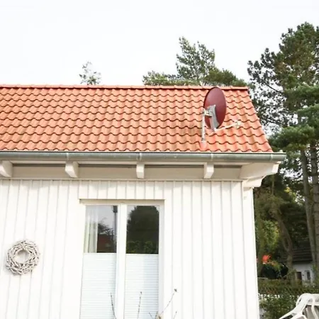Schmetterlingsgarten * تيميندورفير ستراند
